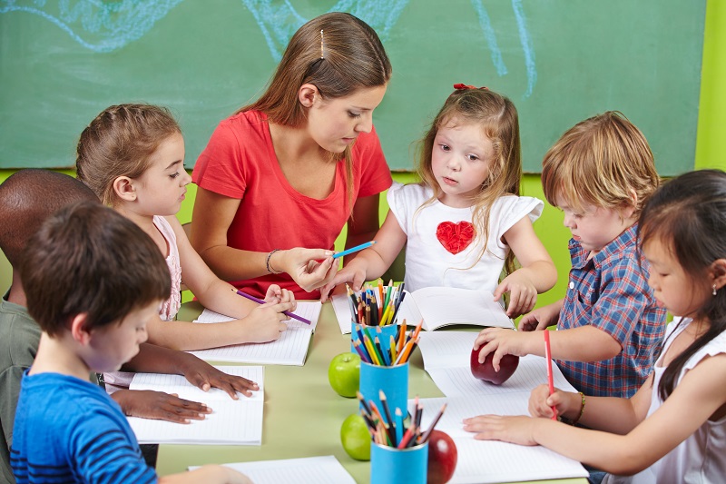 Factors You Must Consider While Hiring Friendly And Caring Childcare Team