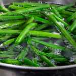 Blanching green beans for some healthy and tasty dishes