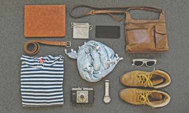 3 Must-Have Accessories That Add Color To Your Closet