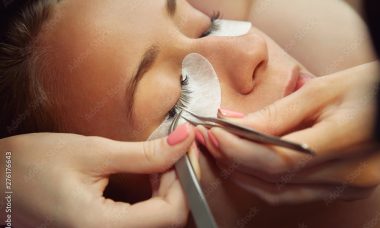eye lashed beauty treatments