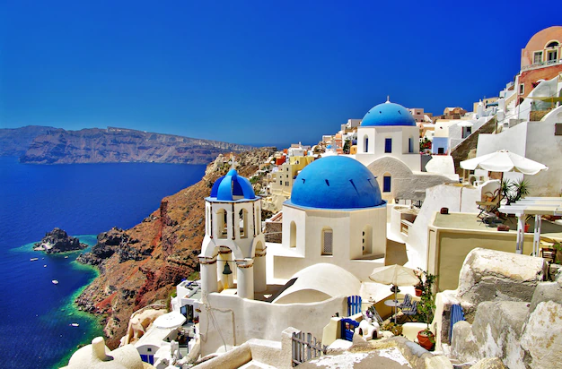 best time to travel to Greece