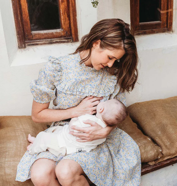 breastfeeding-friendly dresses