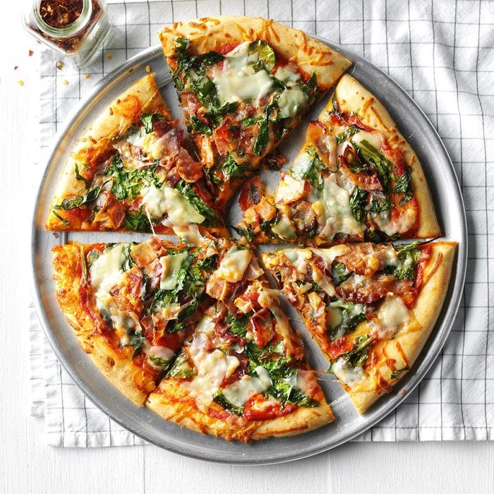 Bacon-and-Spinach-pizza