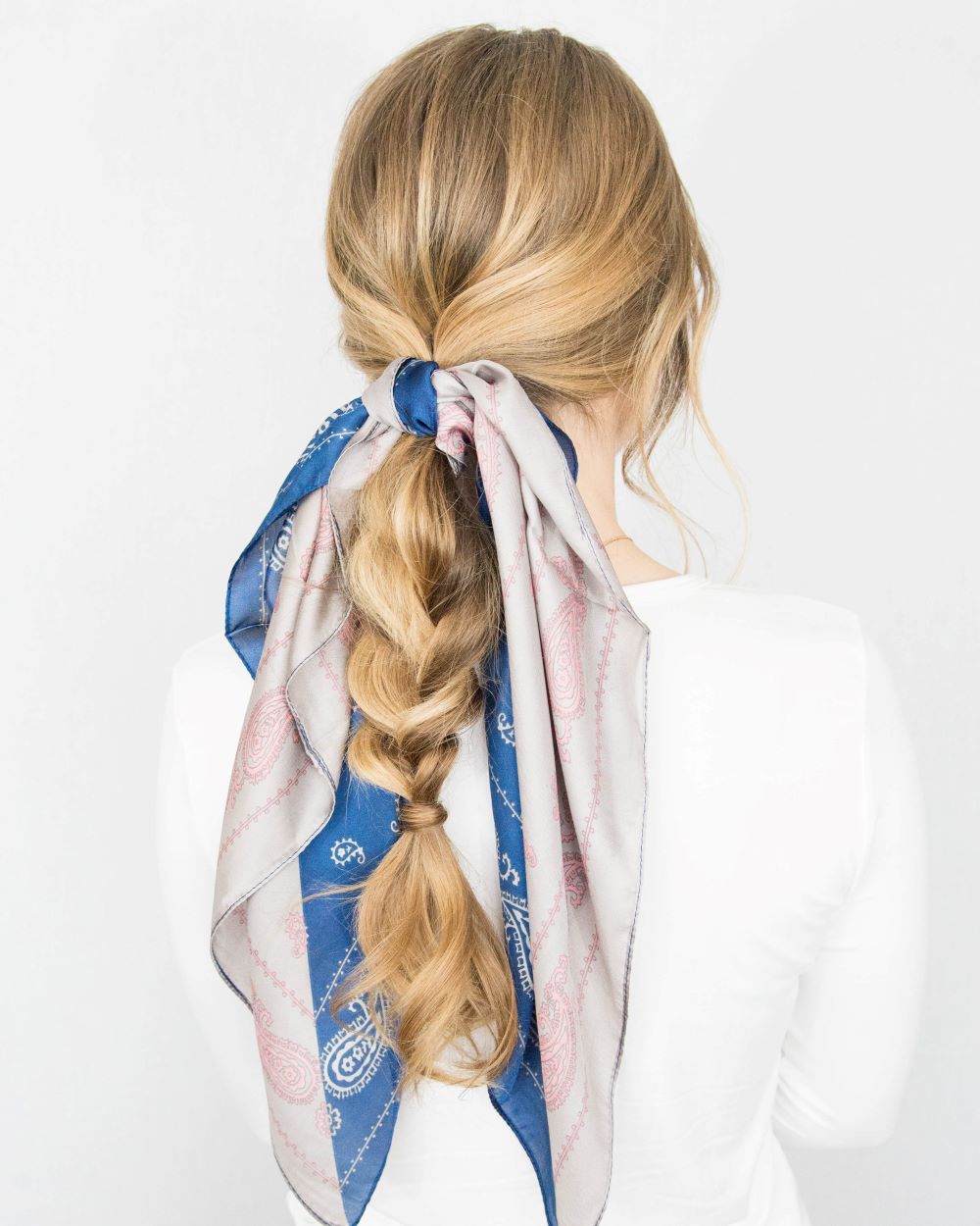 ponytail with scarf