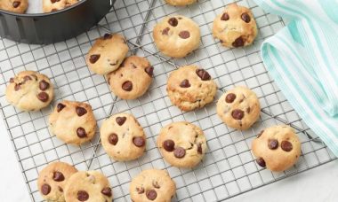 how to make cookies in air fryer