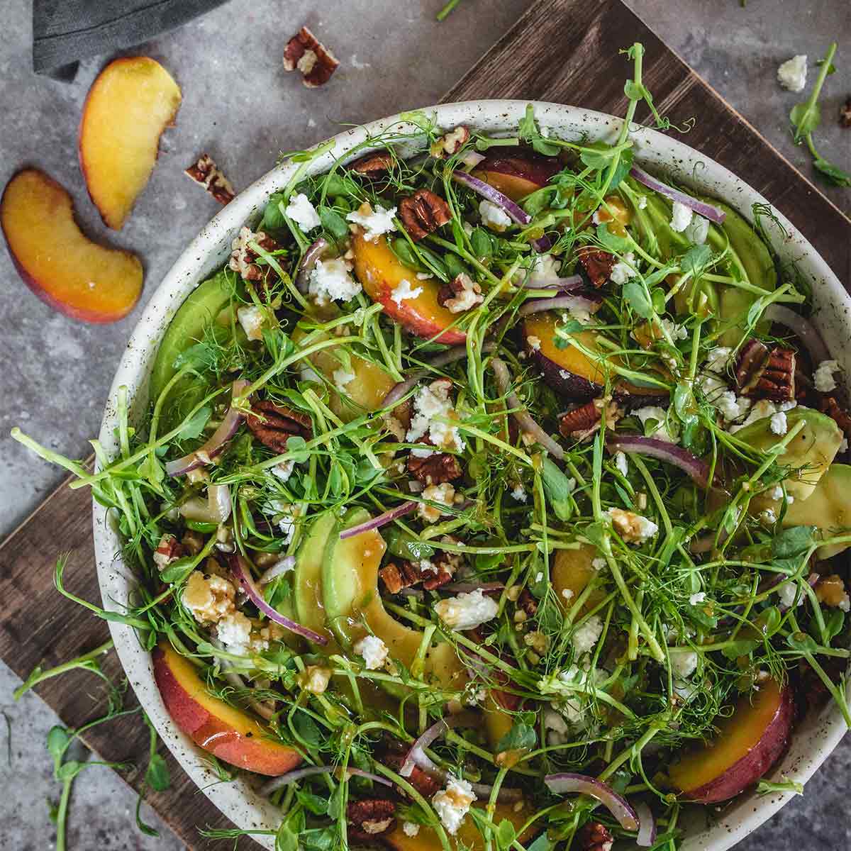 how to eat microgreen salad